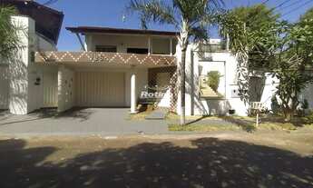 Imagem 2: Casa para alugar, 3 quartos, 2 suítes, 4 vagas, Jardim Karaíba - Uberlândia/MG - R$ 3.800