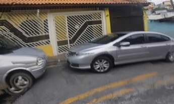 Imagem 2: Sobrado para venda ,tem 150 metros quadrados com 4 quartos 2 suítes