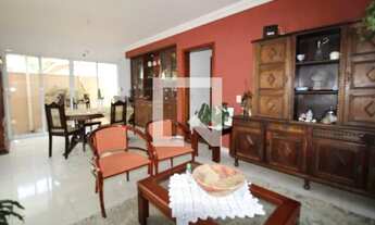 Imagem 7: Casa à Venda - Bairro das Palmeiras, 3 Quartos, 300 m2