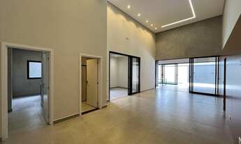 Imagem 2: Casa no condomínio Tamboré para venda