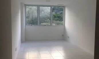 Imagem 3: Ponto comercial/Loja/Box para venda com 32 metros quadrados em Camorim - Rio de Janeiro