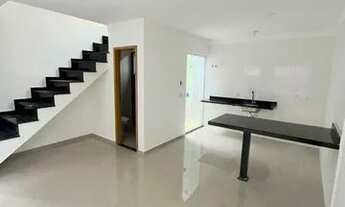 Imagem 1: RESIDÊNCIA EM CONDOMÍNIO FECHADO , IMÓVEL NOVO, COM ÓTIMO ACABAMENTO , PISOS E REVESTIMENT