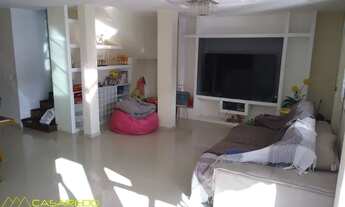 Imagem 6: Casa de condomínio para venda tem 250 metros quadrados com 3 quartos