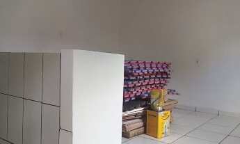 Imagem 2: 01 casa e 02 apartamentos