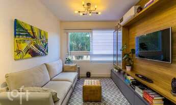 Imagem 2: Apartamento para venda tem 64 metros quadrados com 2 quartos em São João - Porto Alegre