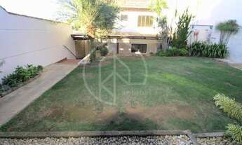 Imagem 7: Casa de condomínio para venda tem 134 metros quadrados com 4 quartos