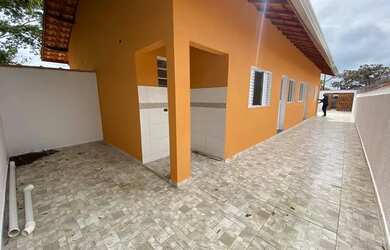 Imagem 2: Casa para venda tem 150 metros quadrados com 2 quartos em Jardim Jamaica - Itanhaém - SP