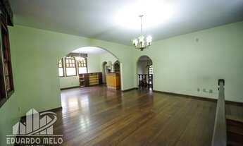 Imagem 2: Excelente casa comercial de esquina, Ponto Nobre do bairro