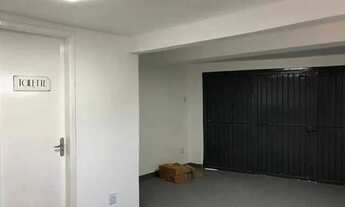 Imagem 2: Casa para venda possui 250 metros quadrados com 3 quartos em Itapuã - Salvador - Bahia