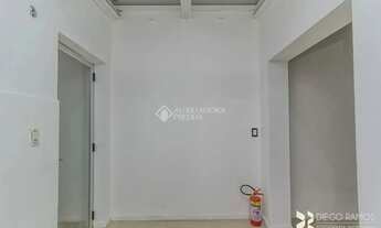 Imagem 3: Loja com 30m² com vaga de garagem no Menino Deus