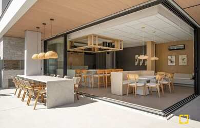 Imagem 2: 2 suítes, 2 vagas, hobby box e sacada com churrasqueira