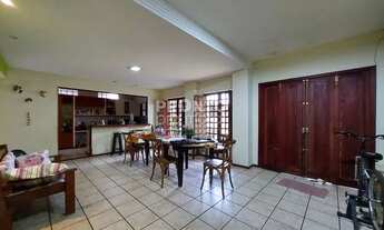 Imagem 5: Casa para venda possui 250 metros quadrados com 5 quartos em Várzea - Recife - PE