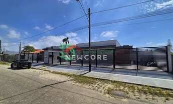 Imagem: Casa de condomínio em Avenida Estados Unidos