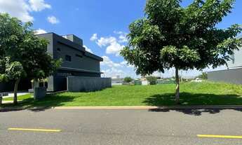 Imagem: Terreno de 301,20m² à Venda em Terras