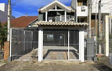 Imagem 3: Linda casa de 3 quartos no Guarujá com piscina