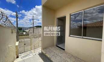 Imagem 3: Casa Geminada para Aluguel em Contagem - Colonial, 3 Quartos, 1 Vaga