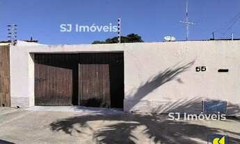 Imagem: Casa com suíte, quintal e 2 vagas próxima