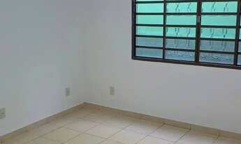 Imagem 4: CASA SETOR UNIÃO 3 QUARTOS SENDO 02 SUÍTES LAJOTADA ARMÁRIOS FRENTE PRAÇA PROX AV T-9 FINA