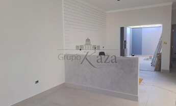 Imagem 2: Linda Casa no Loteamento Villa Branca - Jacareí - 3 Dormitórios sendo 1 Suíte - 88m² - Por