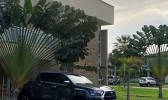 Imagem 3: Nelson Garcia vende casa mobiliada no Lençóis Park Residence 4 suítes