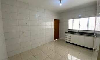 Imagem 3: Casa para venda possui 140 metros quadrados com 3 quartos em Pinheirinho - Vinhedo - SP