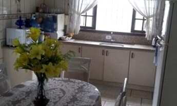 Imagem 3: Sobrado para venda possui 250 metros quadrados com 4 quartos em Centro - Tubarão - SC