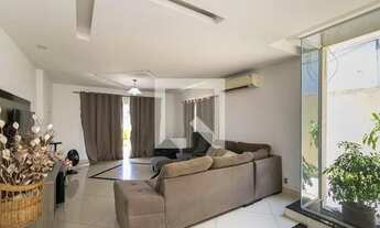 Imagem 2: Casa à Venda - Brás de Pina, 3 Quartos, 300 m2