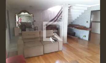 Imagem 2: Casa à Venda - Água Fria, 3 Quartos, 274 m2