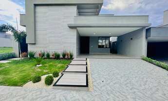 Imagem: Casa Imponente no Recanto do Lago!