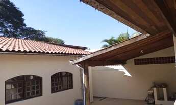 Imagem: Uma casa de quatro dormitórios sala cozinha