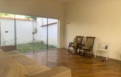 Imagem 4: Casa de rua-À VENDA-Vila Oliveira-Mogi das Cruzes-SP