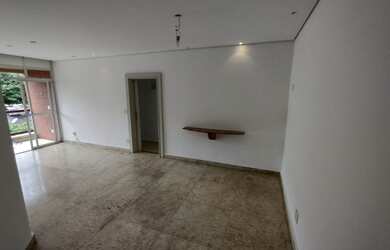 Imagem 3: ALUGA / SANTO ANTÔNIO / 02 QTS SUÍTE / VARANDA / ELEVADOR/ PORT. 24h/ GARAGEM / LAZER / RU