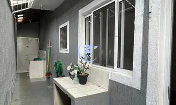 Imagem 2: Casa à venda no Alto Ipiranga em Mogi das Cruzes, 02 dormitórios 61m² quintal amplo