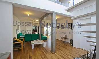 Imagem 6: Casa Loft, com pé-direito alto na Vila Madalena