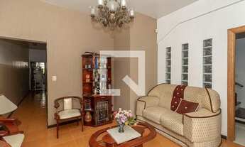 Imagem 2: Casa à Venda - Floresta, 4 Quartos, 320 m2