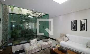 Imagem 2: Casa à Venda - Vila Guilhermina, 3 Quartos, 225 m2