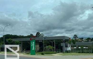Imagem 3: Descubra o Lote dos seus Sonhos no Jardins Sevilha: Sua Oportunidade Exclusiva de Residir