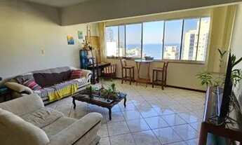 Imagem 3: Suite com sacada privada e vista para o mar