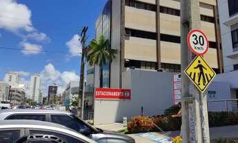 Imagem: Sala comercial em Lagoa Nova, no HC Plaza