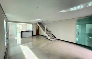 Imagem 2: Casa com 3 dormitórios à venda em Belo Horizonte