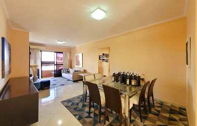 Imagem 5: Apartamento para venda possui 125 metros quadrados com 3 quartos em Embaré - Santos - SP