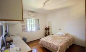 Imagem 7: CASA COM PISCINA, 4 DORMITÓRIOS, SALÃO DE JOGOS E JARDIM