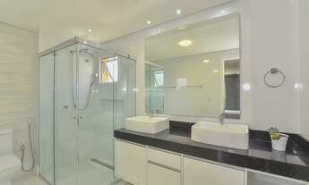 Imagem 5: Apartamento para venda tem 117 metros quadrados com 3 quartos em Água Verde - Curitiba - P