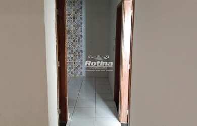 Imagem 2: Casa para aluguel, 2 quartos, Martins - Uberlândia/MG