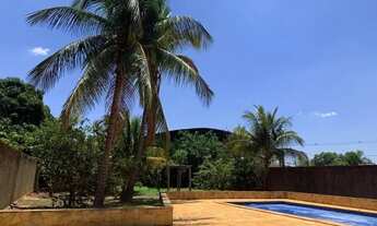 Imagem: Casa com 4 quartos, piscina e área gourmet