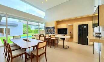 Imagem 6: Casa em Condomínio Nova com 4 suítes mobiliada com Piscina em Capão da Canoa