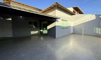 Imagem 2: Casa em Planalto com 130 m² , 4 quarto(s) , 1 suíte(s) , 3 vaga(s)