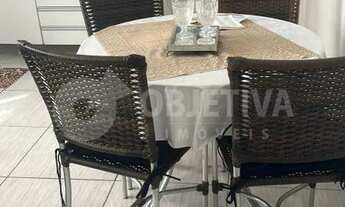 Imagem 5: Ótimo apartamento todo mobiliado na melhor localização do bairro Alto Umuarama disponível