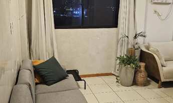 Imagem 5: Apto no residencial Pátio semi-mobiliado com sala ampliada