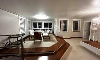 Imagem: OTIMA CASA EM 3 PAVIMENTOS - EM CONDOMINIO